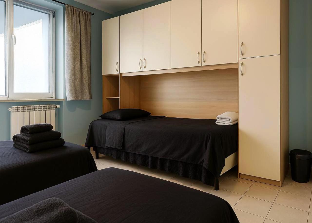 Room Malpensa - Servizio Taxi Mxp Da 20 Euro Lonate Pozzolo Exterior foto